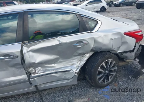 2016 Nissan Altima 2.5 Sv z USA, uszkodzony, nr VIN 1N4AL3AP0GC154005